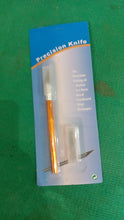 Precision Electronic Spices Cutting Knife with 5 Extra Sharp Blades (1 Set)